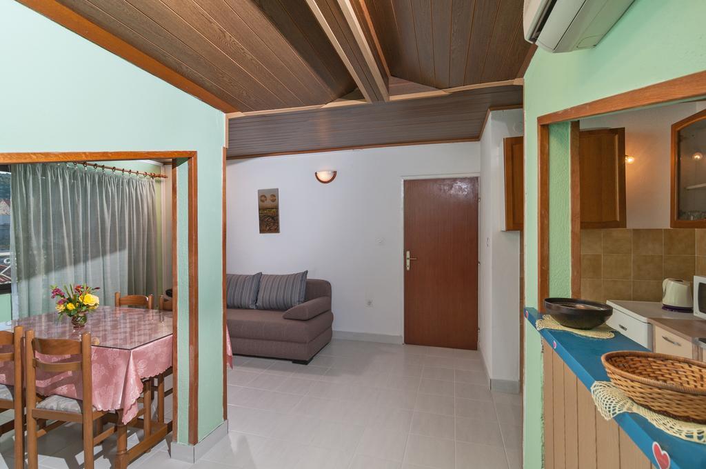 Apartment Stojan A1 Marina Exterior photo
